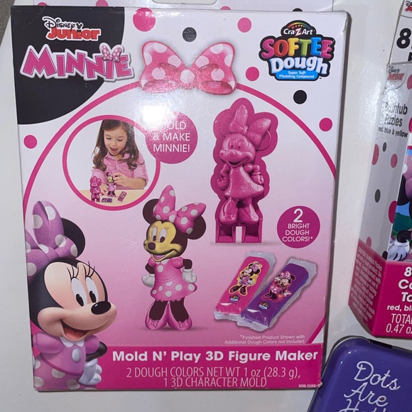 Minnie Mouse gift set 5 items all new Disney’s Minnie Mouse play set - Picture 5 of 6